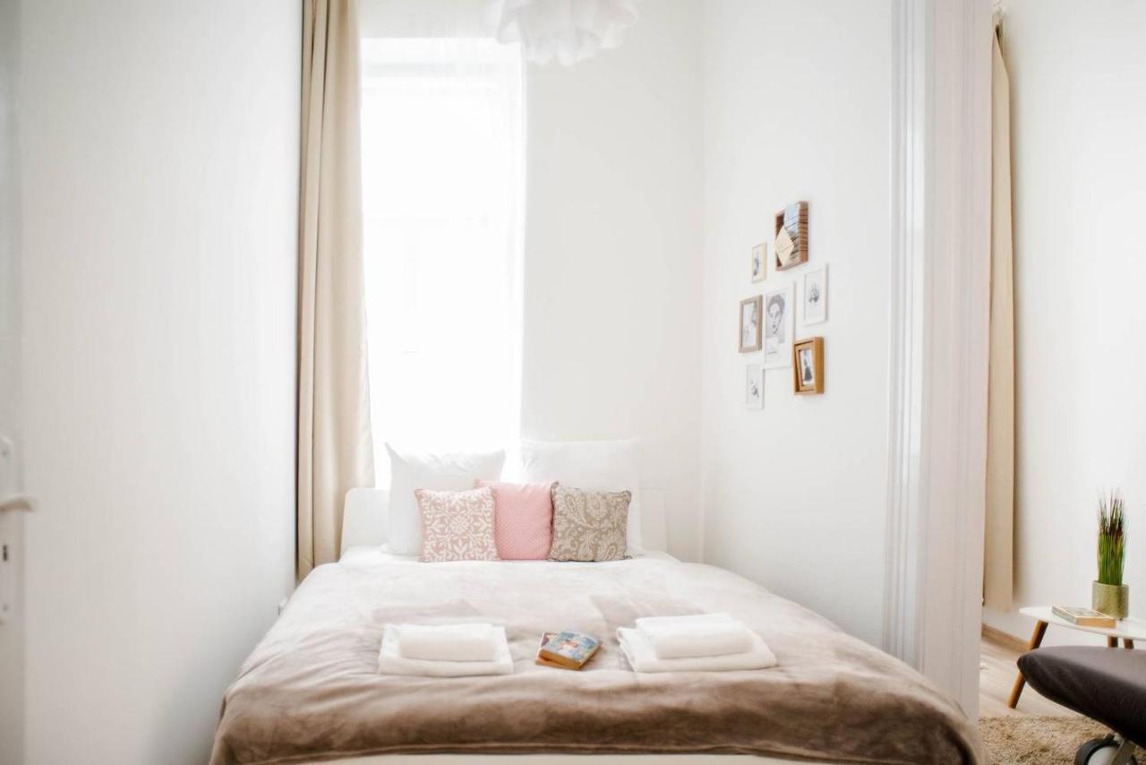 Comfy, Renewed 3 Bedroom Apt In Center 부다페스트 외부 사진